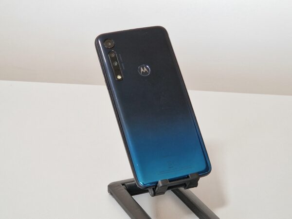 Motorola One Macro smartphone XT2016-1 Space Blue 4 + 64